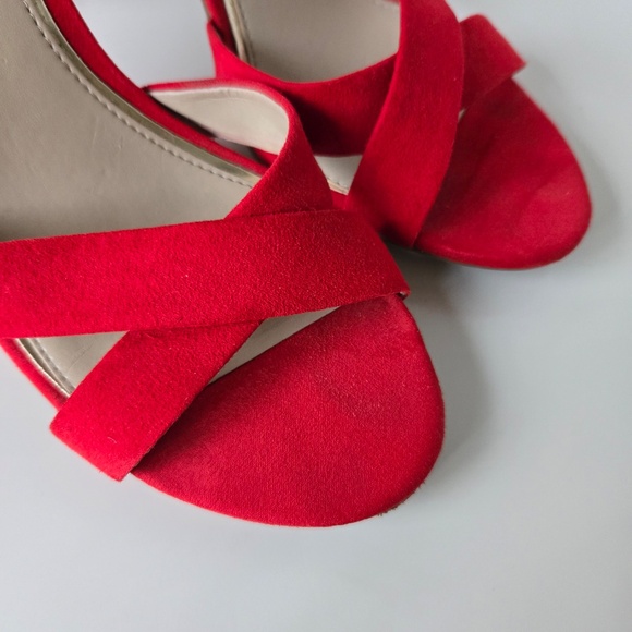 Kenneth Cole Chic Red Slingback Heels - Picture 6 of 17